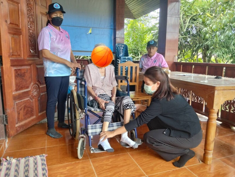 ติดตามการปฏิบัติงานจัดบริการด้านสาธารณสุข และออกเยี่ยมประเมินความสามารถ ในการทำกิจวัตรประจำวัน ของผู้ที่มีภาวะพึ่งพิง ในพื้นที่บ้านนาป่าน